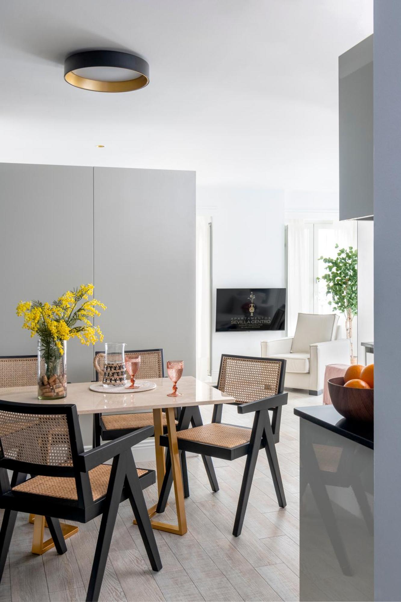 Apartamentos Sevilla Centro Экстерьер фото