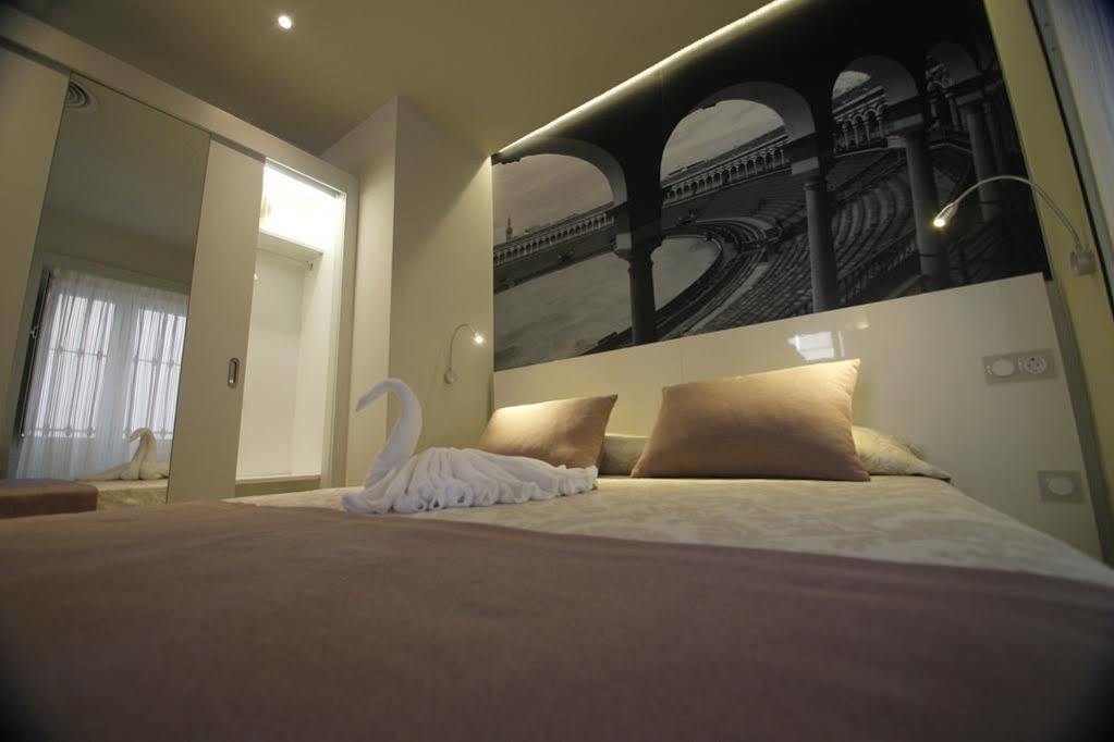 Apartamentos Sevilla Centro Экстерьер фото